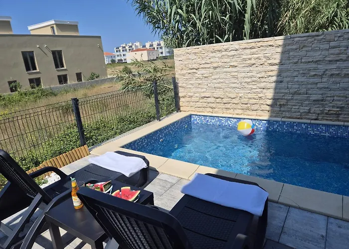 Tisa بيت للعطل